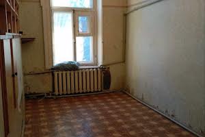 комерційна за адресою Базарна вул., 8