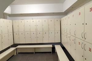 комерційна за адресою Роксоляни вул., 61