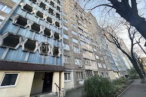 коммерческая по адресу Панаса Мирного ул., 11