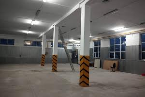 коммерческая по адресу Столична, 3 б