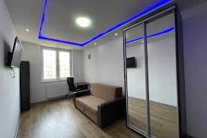 квартира за адресою Авраама Лінкольна вул., 6б