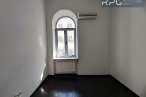 комерційна за адресою Київ, Володимирська вул., 4
