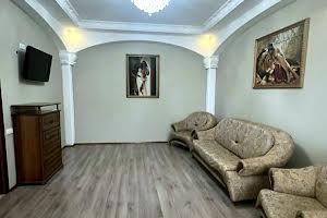 квартира за адресою Літературна вул., 12
