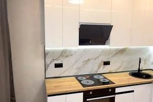 квартира за адресою Перлинна вул., 8