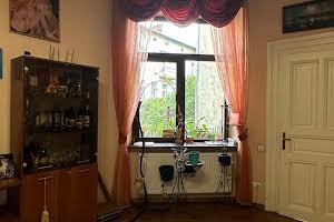 комерційна за адресою Івана Франка вул., 65