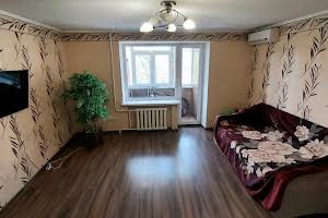 квартира за адресою Космонавтів, 68а