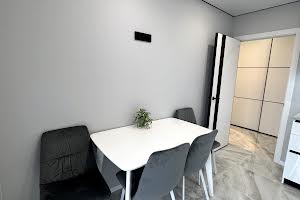 квартира за адресою Генерала М. Тарнавського вул., 7