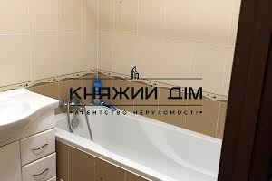 будинок за адресою с. Погреби, Садова, 1