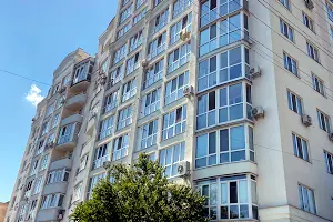 квартира за адресою Милорадовича, 55