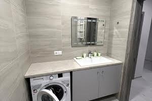 квартира за адресою Героїв УПА вул., 73-В