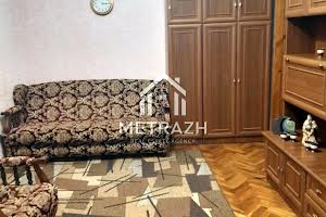 квартира за адресою Павлівський майдан пл. (Рози Люксембург майдан), 2
