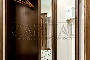 коммерческая по адресу Антоновича ул. (Горького), 131