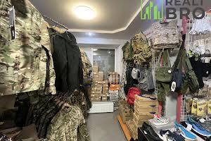 комерційна за адресою Володимирська вул., 1