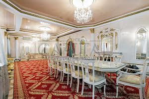 коммерческая по адресу Патріарха Володимира Романюка ул. (Жовтнева), 2Б