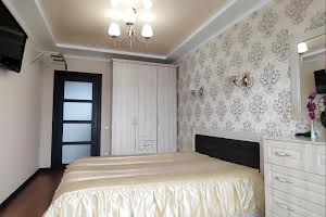 квартира за адресою Михайла Лушпи просп., 25