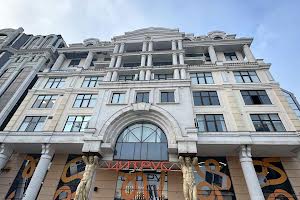 комерційна за адресою віце-адмірала жукова, 17/19