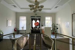 коммерческая по адресу Жилянская ул., 31