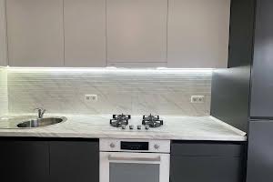 квартира за адресою Коновальця, 35