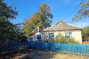 будинок за адресою Центральна, 13