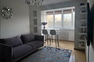квартира за адресою Андрія Первозванного вул. (Стахурського), 4