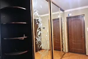 квартира за адресою Зарічанська вул., 52