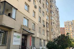 квартира за адресою Ахматової Анни вул., 5