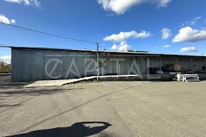 комерційна за адресою Соборна вул., 1