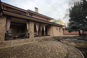 будинок за адресою Горіхова вул.