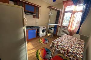 квартира за адресою Соборна вул. (Радянська), 2