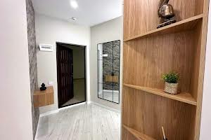 квартира за адресою Краснова вул., 3