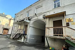 комерційна за адресою Євгена Чикаленка вул. (Пушкінська), 32