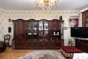 квартира за адресою Політехнічна вул., 10