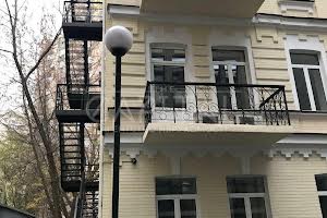комерційна за адресою Дмитрівська вул., 44б