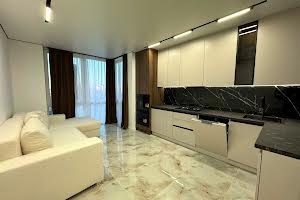 квартира за адресою Степана Бандери вул., 77