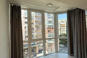 квартира за адресою Олексія Вадатурського вул. (Маршала Малиновського), 18