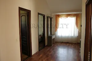 будинок за адресою Корабельна