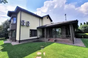 дом по адресу Парниковая ул., 17