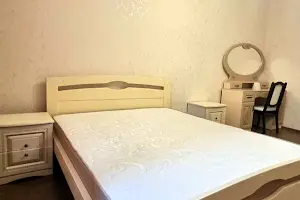 квартира за адресою Олени Пчілки вул., 8