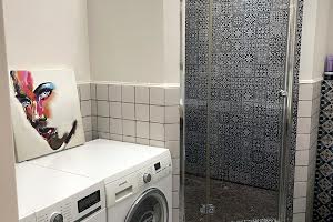 квартира за адресою Літературна, 12 А
