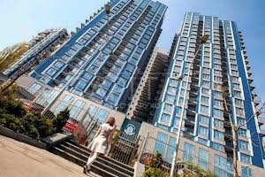квартира за адресою Професора Коровицького вул., 82
