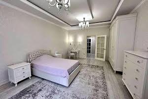 квартира за адресою литературна, 12а