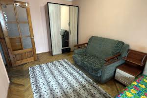 квартира за адресою Григорія Квітки-Основ'яненка вул., 4