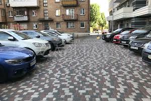 комерційна за адресою Казимира Малевича вул. (Боженка), 89