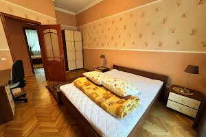 квартира за адресою Гетьмана Петра Дорошенка вул. (), 71