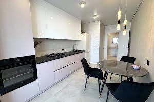 квартира за адресою Гайдамацька вул. (Марфи Струтинської), 13б