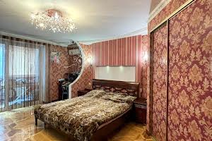 квартира за адресою Старицького вул., 20/2