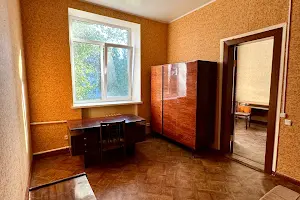 квартира за адресою Академіка Чекмарьова вул., 7