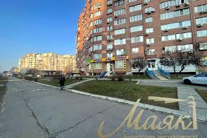 коммерческая по адресу Драгоманова ул., 17