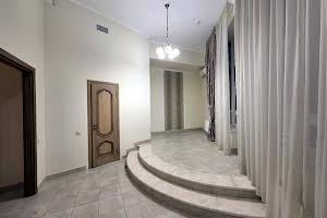 комерційна за адресою Старонаводницька вул., 4-В
