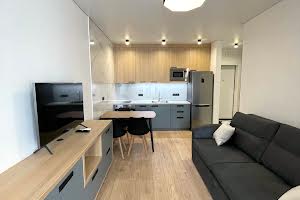 квартира за адресою Зарічна вул., 4